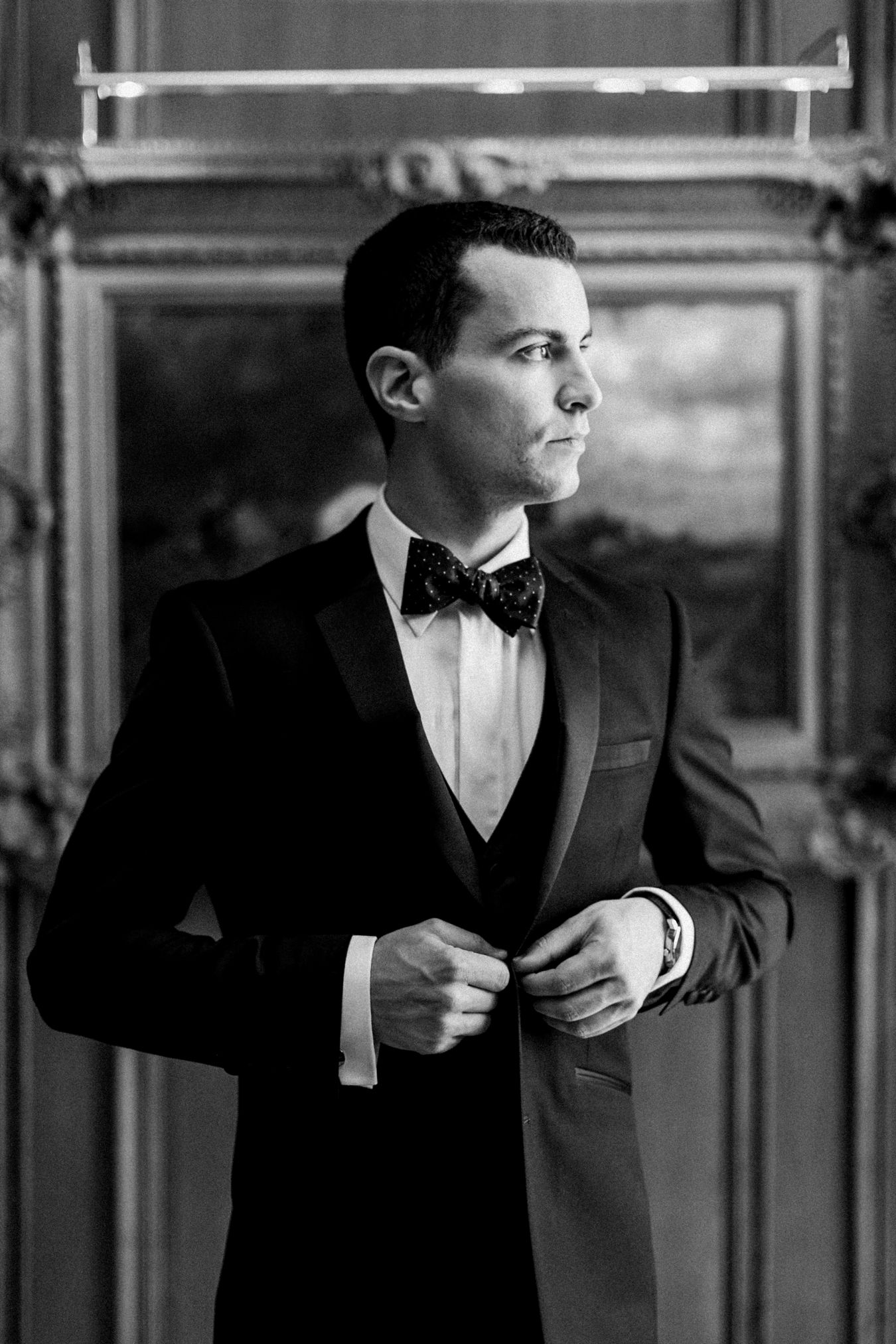 Stylish Groom | Detroit Athletic Club Wedding | Cory Weber Photography