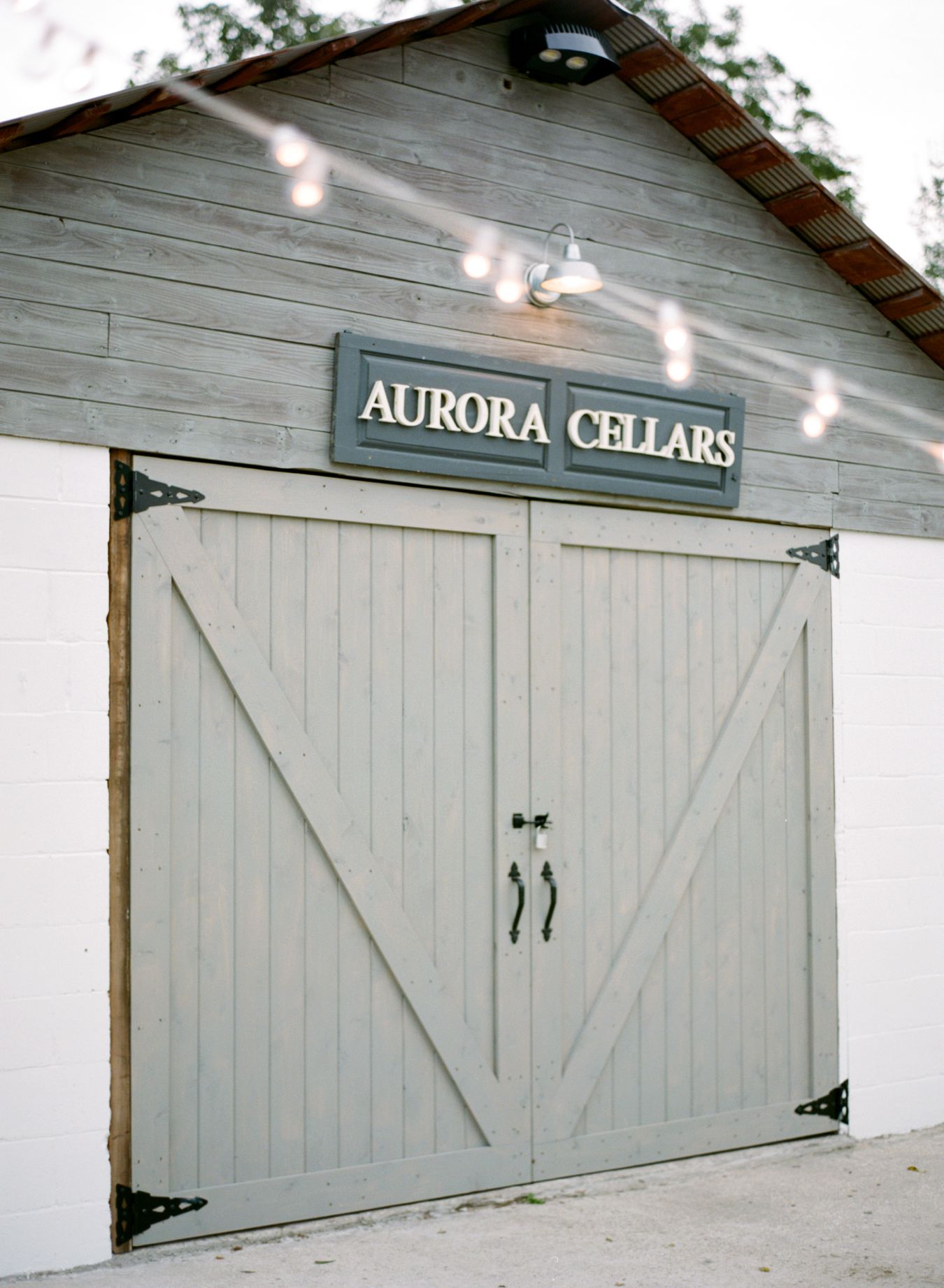 Leland Vineyard Wedding Photography | Aurora Cellars | Sincerely, Ginger Event Design & Production | Cory Weber Photography